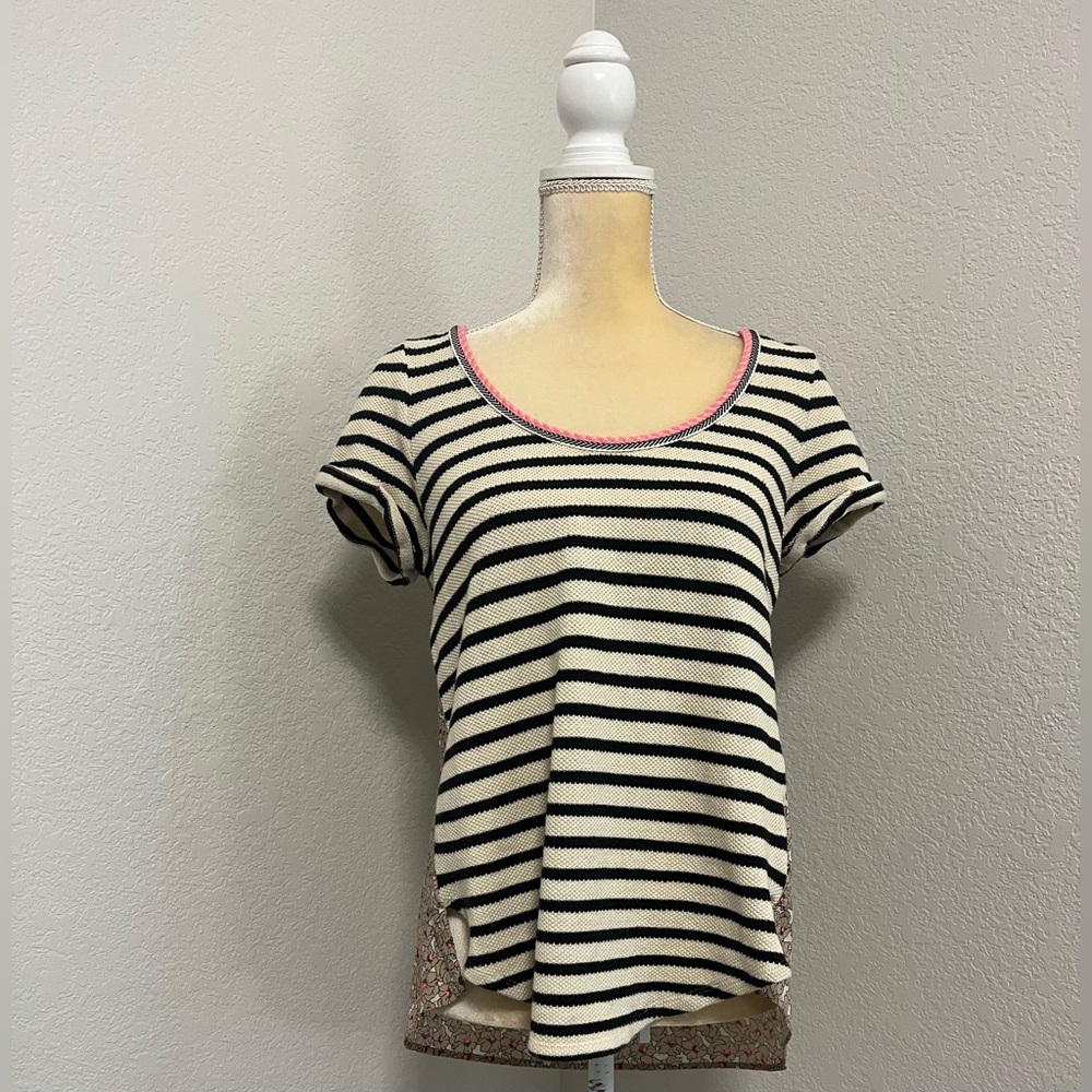 Anthropologie Akemi + Kin Tipperary top